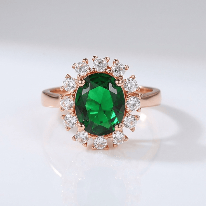 Pierścionek z różowego złota z diamentem o szlifie emerald w aureoli - regulowany rozmiar