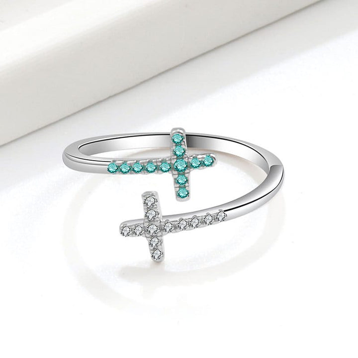 Regulowany pierścionek z niebieskim krzyżem Tiffany i cyrkoniami