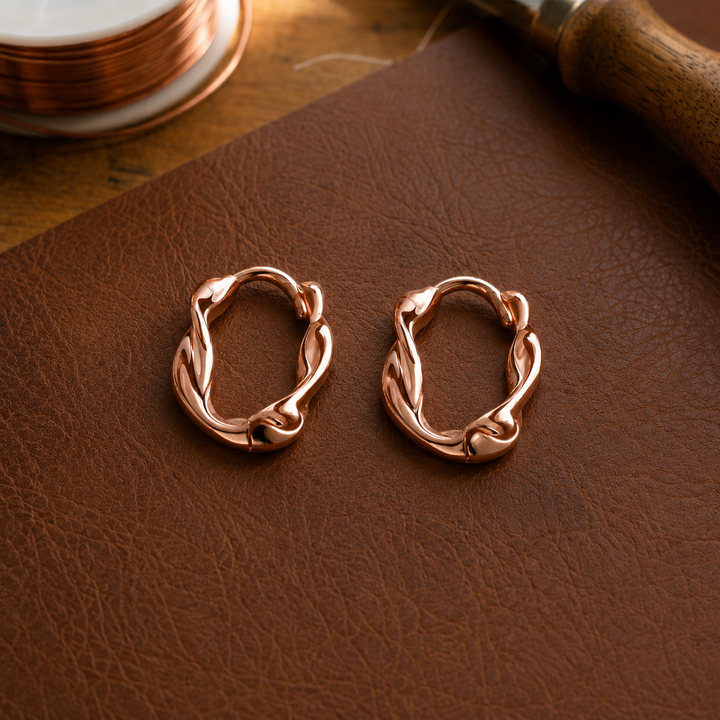 Kolczyki miedziane Patricia's Swirl - Elegancka, ręcznie wykonana biżuteria wisząca
