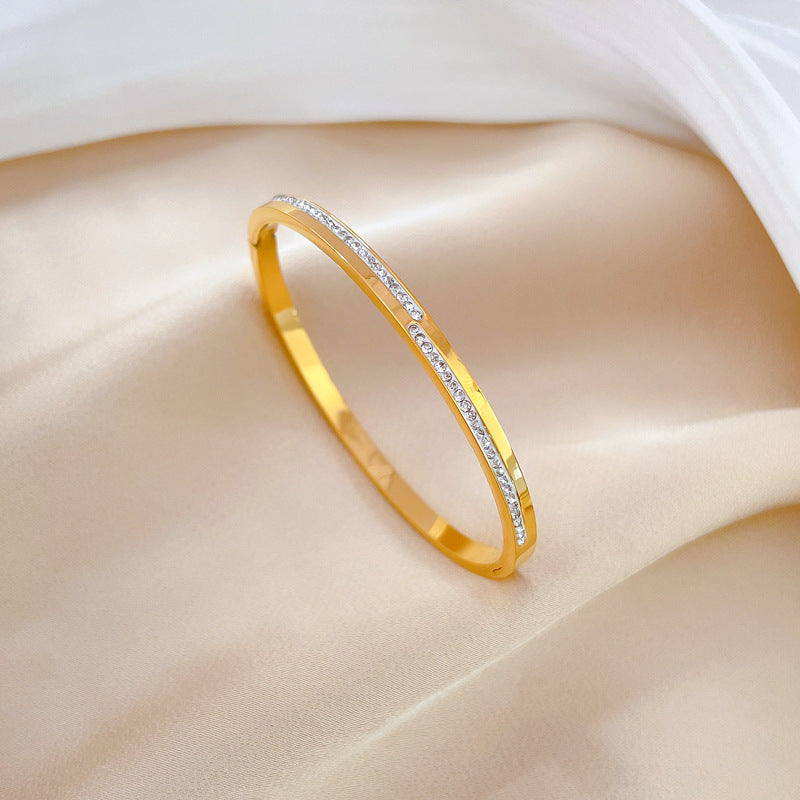 Aera Crystal Gold Bransoletka - Promienny blask kryształów dla codziennego glamour