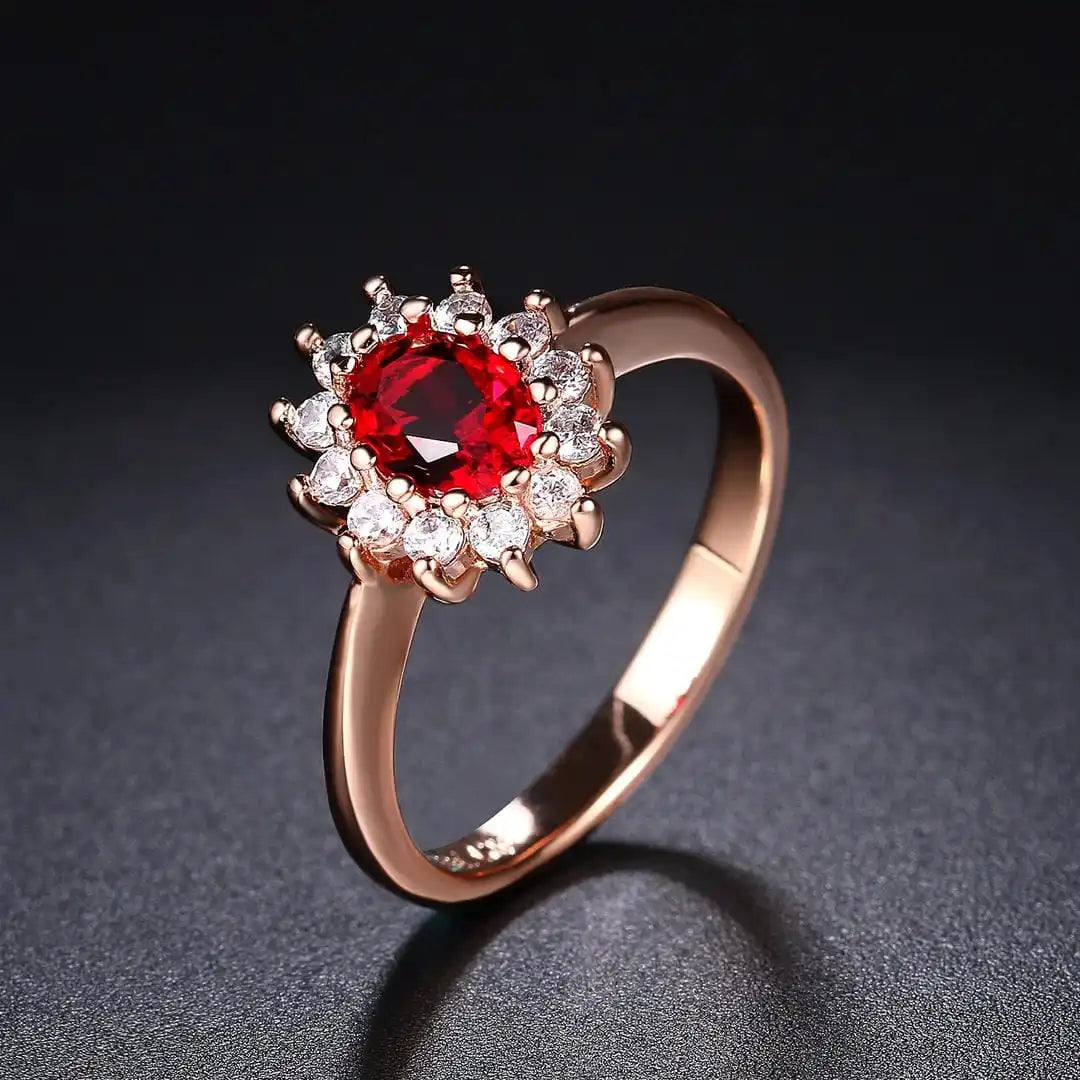 Wyrazisty pierścionek halo Heirloom