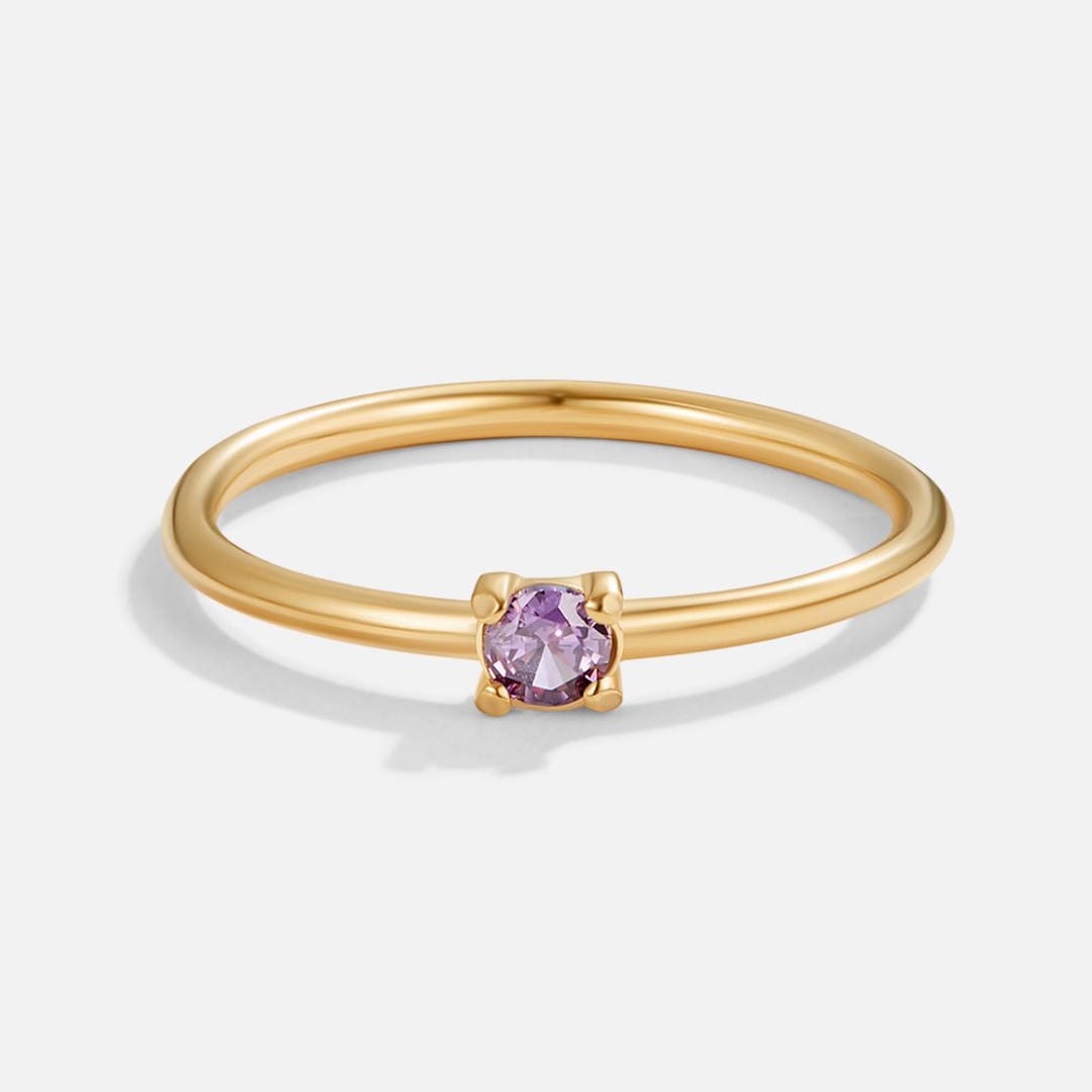 Wyjątkowe pierścionki z kamieniami urodzinowymi