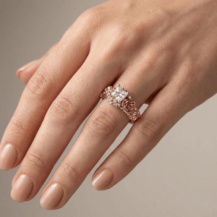Pierścionek vintage Rose & Zircon - Ponadczasowa elegancja