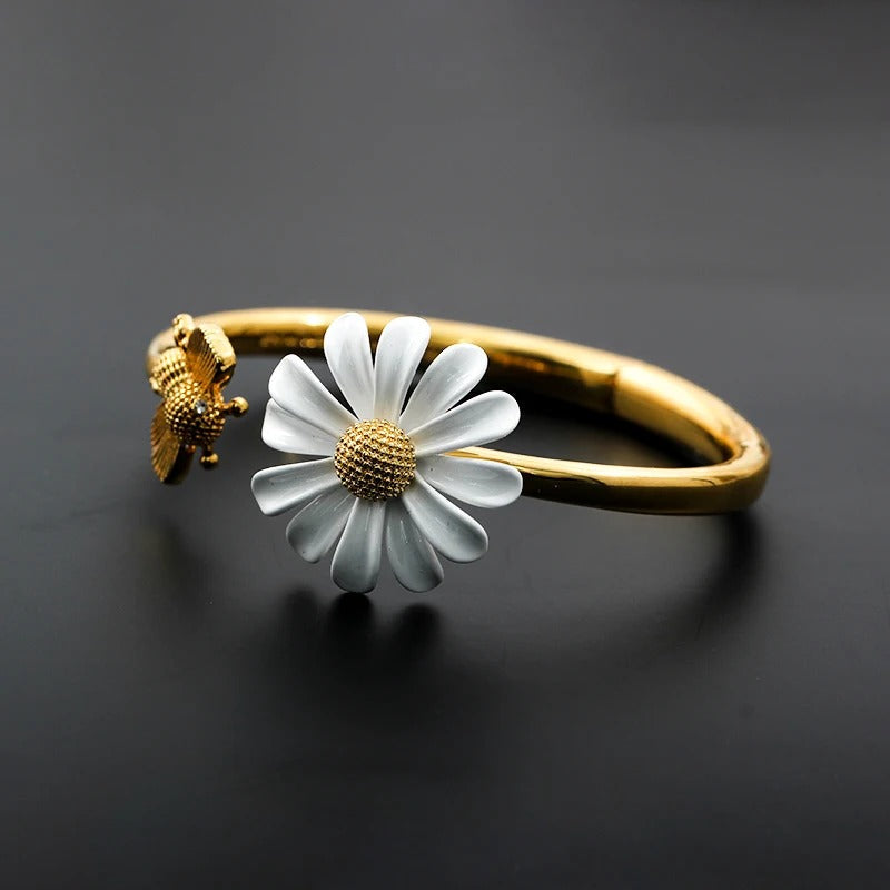 Złota bransoletka vintage Daisy & Bee